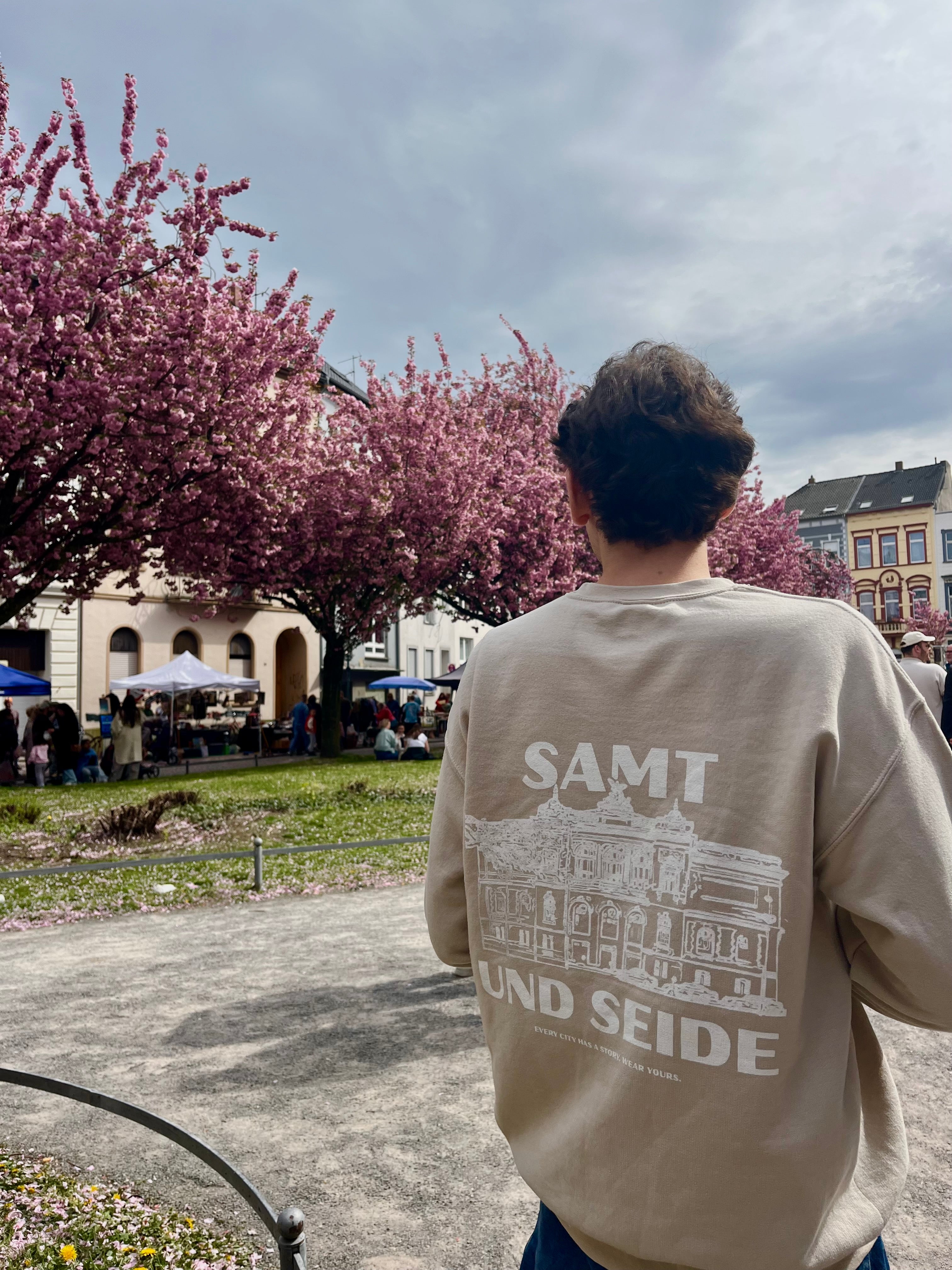 Samt & Seide Crewneck Sweater - Wear your City Kollektion | ORGNL Fabrics
